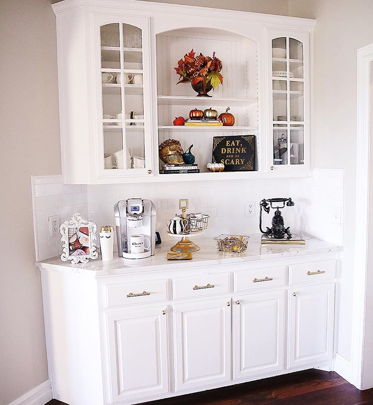 fall home decor emily ann gemma, white keurig in white kitchen, fall interior design home inspo, coffee bar inspo 