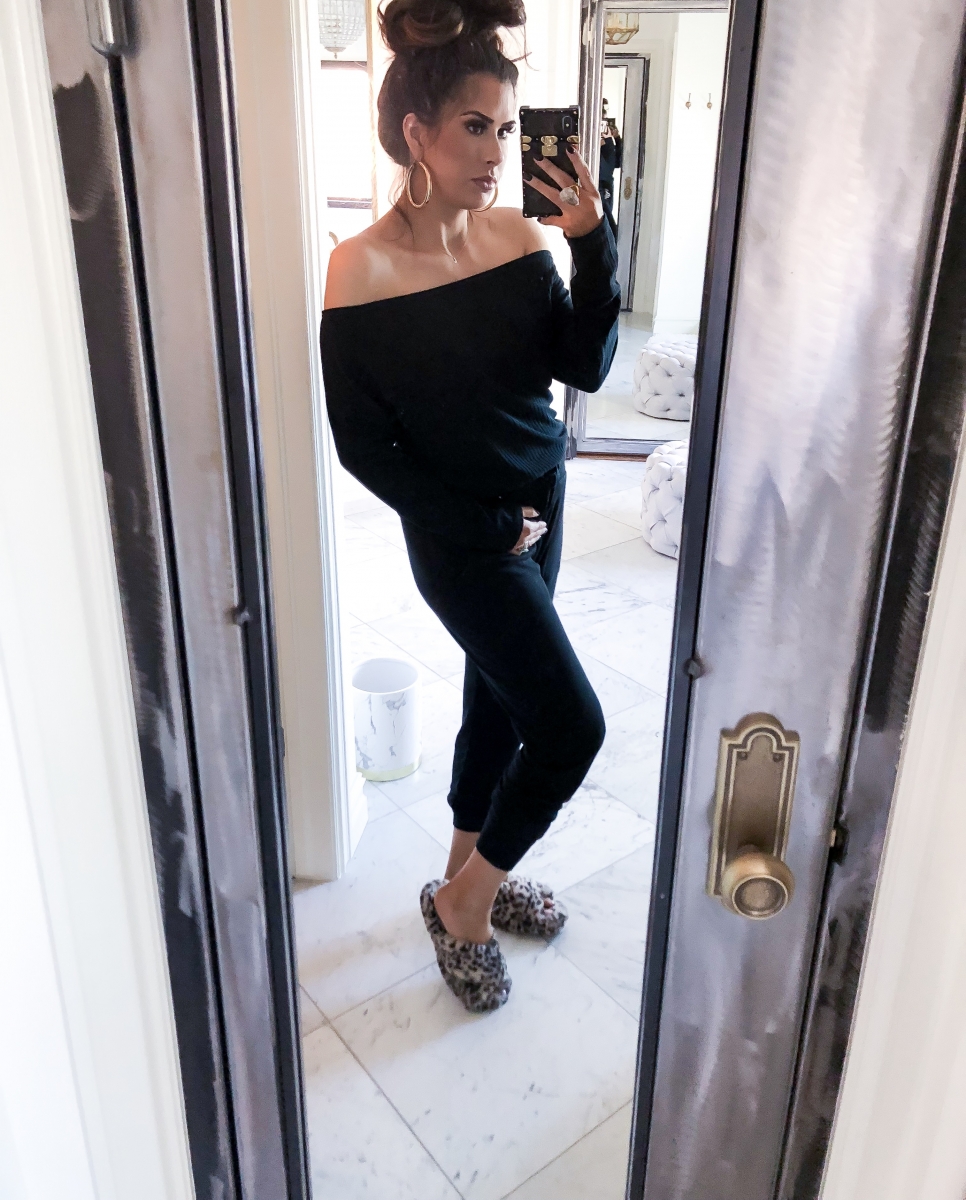 boohoo off the shoulder top, best of black friday sales 2018, express black joggers JPG