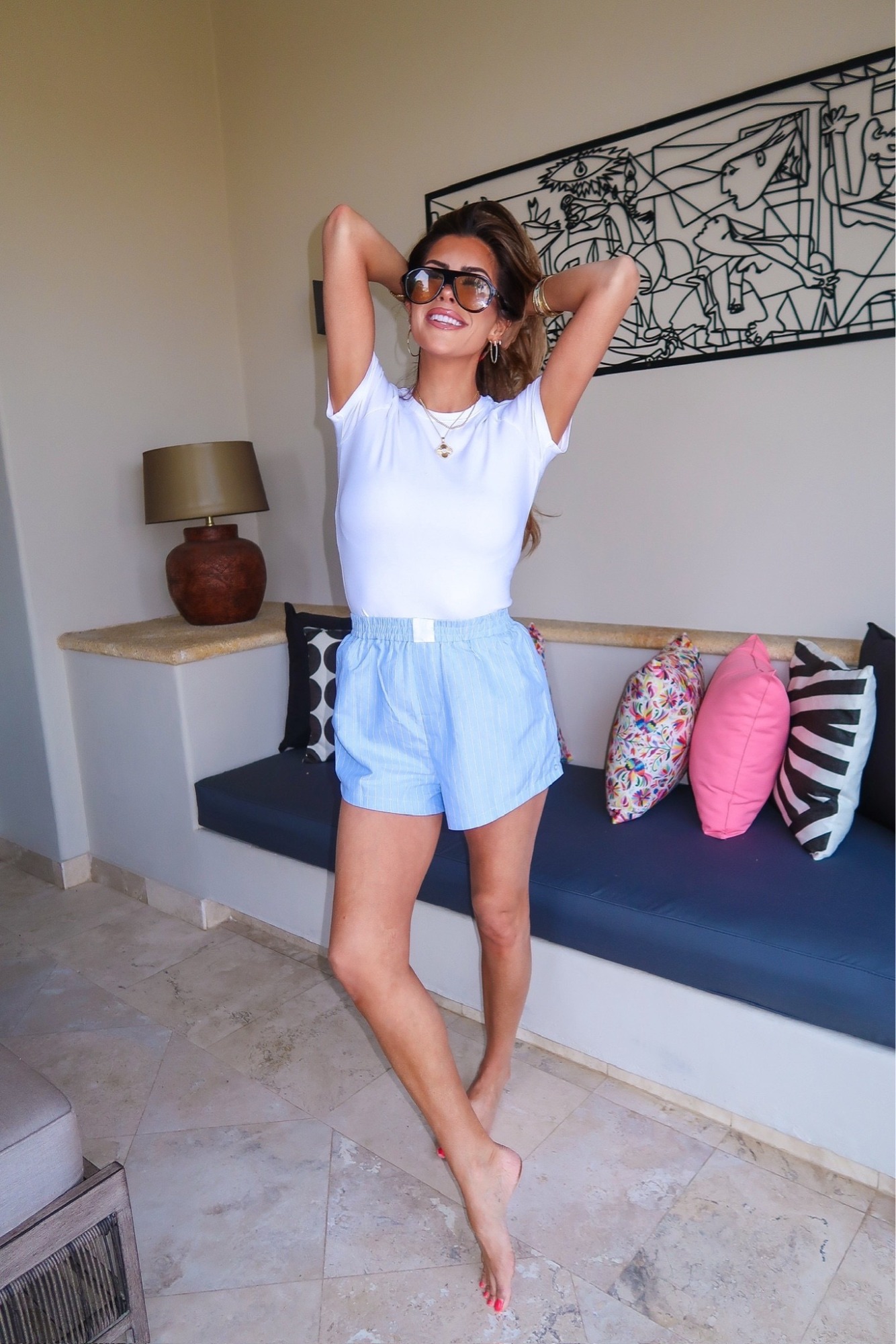 Summer outfit, casual outfit, good american tee, boxer shorts, Emily Ann Gemma